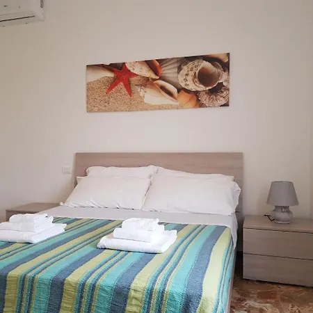 Rita's House In Monterosso * מונטרוסו אל מארה