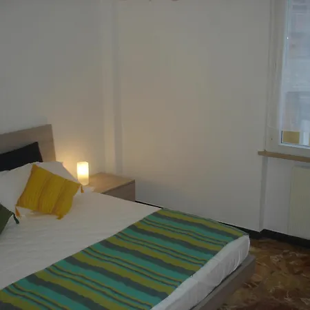 Rita's House In Monterosso מונטרוסו אל מארה